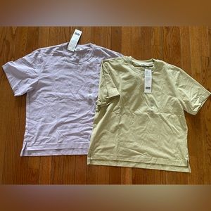 XS Uniqlo T-shirts - pair of 2 - cropped boxy fit